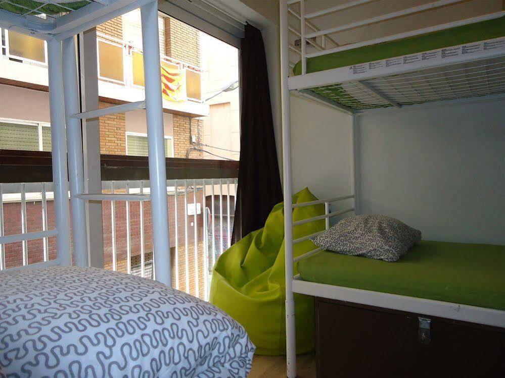 Gracia City Hostel Barcelona Exterior photo Hostel in Madrid, Spain